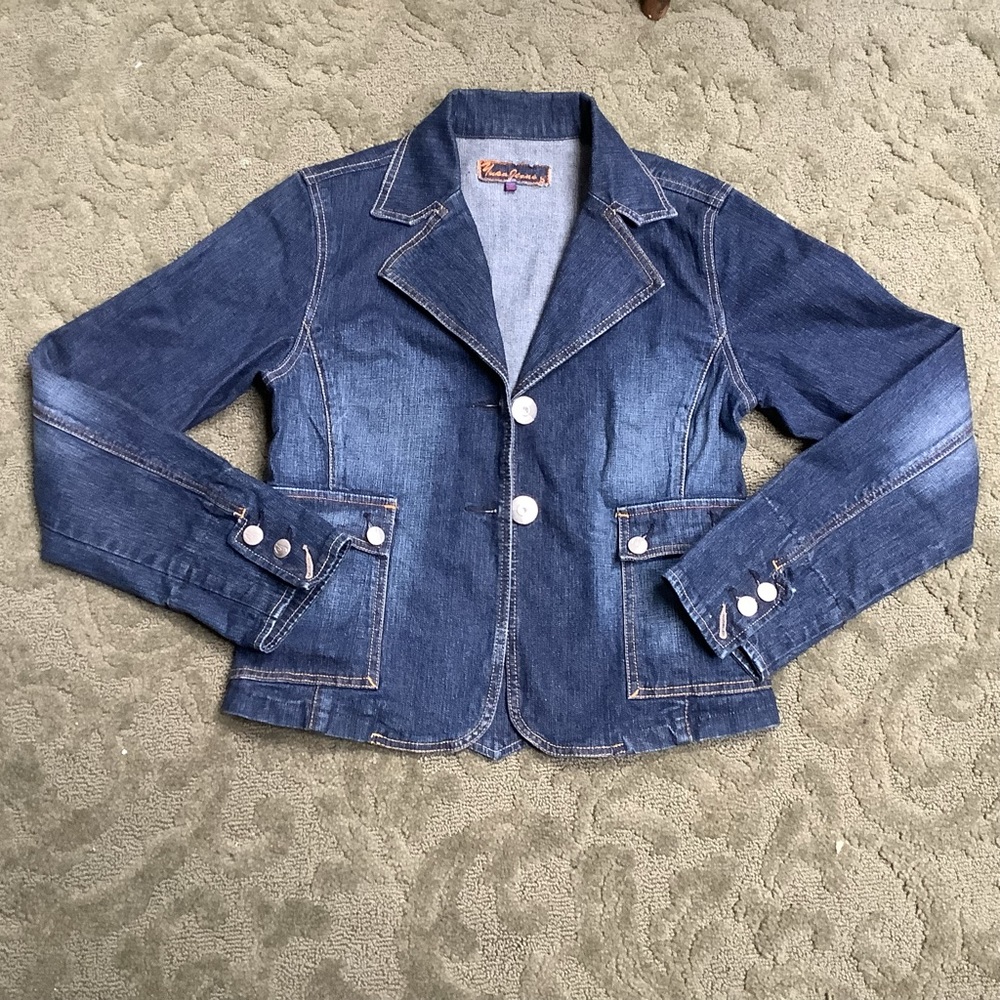 (Bin 2) Yuka Jeans fitted vintage jean jacket, Size S